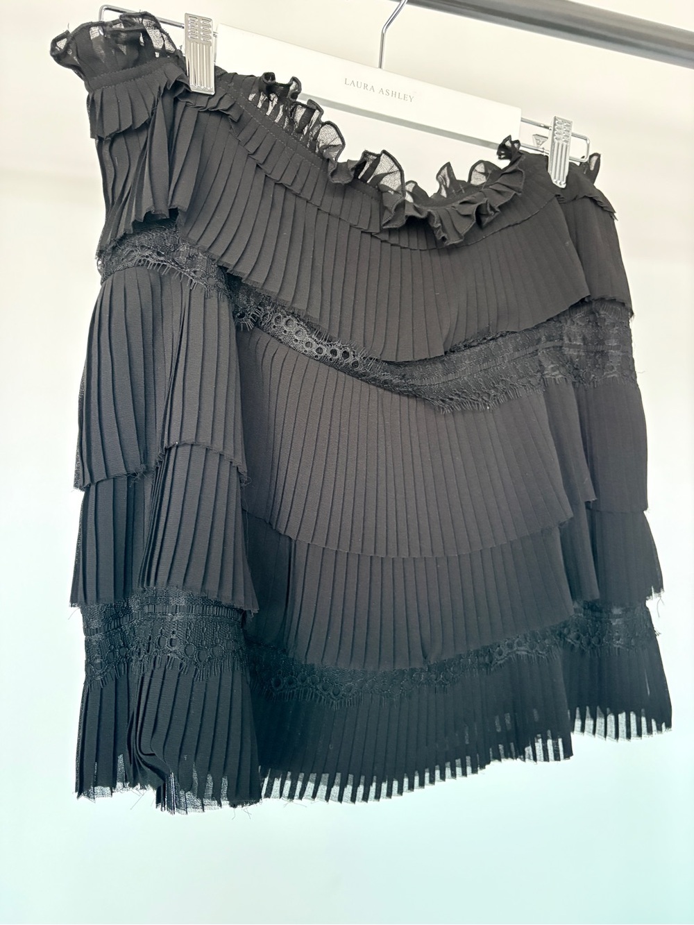 IRO Sevy Black Pleated Tiered Lace-Trim Mini Skirt 40